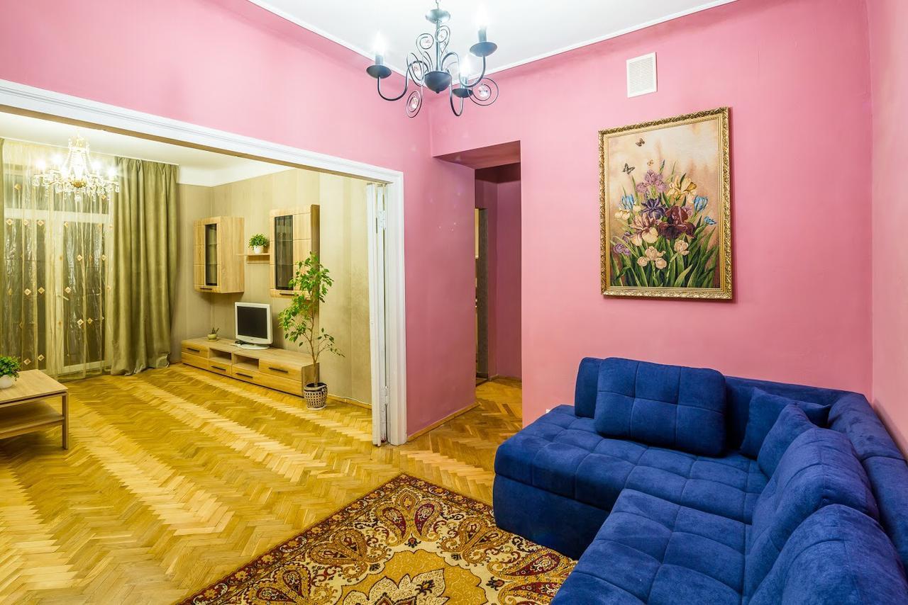 Apartments In The Center Lviv Exterior foto